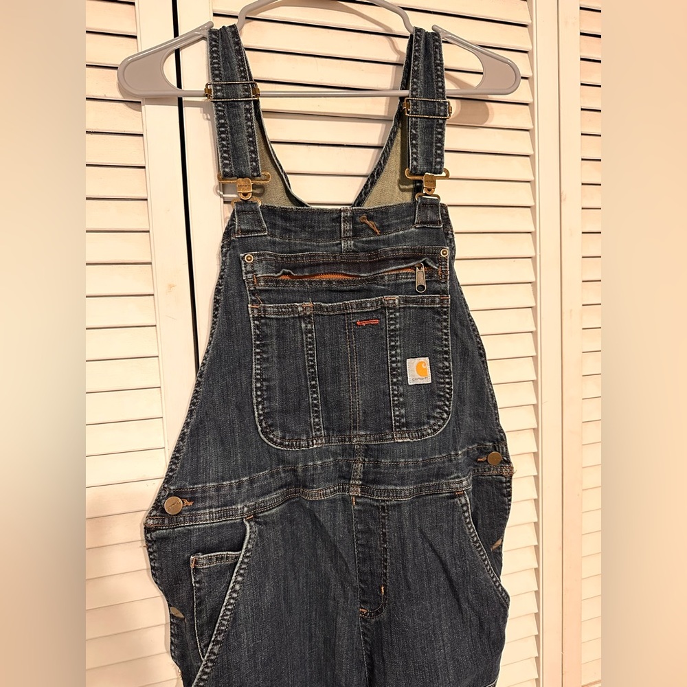 Women’s Carhartt Double-front overalls — size Medium (8-10)